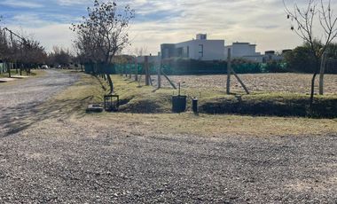 VENTA LOTE ESQUINA B. Portal de Vistalba