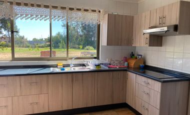 CASA EN PARCELA AMPLITUD, DISEÑO Y ENTORNO NATURAL