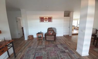 CASA EN PARCELA AMPLITUD, DISEÑO Y ENTORNO NATURAL