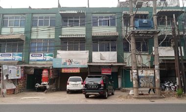 Ruko simpang Bombat Celentang