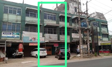 Ruko simpang Bombat Celentang