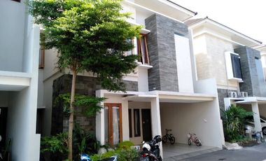 Rumah Cluster Mewah Solo Kota Dekat Pasar Kembang Solo