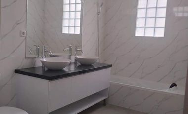 Disewakan rumah 4 kamar Kemang Jakarta Selatan