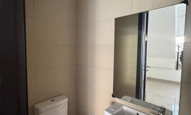 Disewakan Rumah Pik 2 Cluster Hawaii Uk 4.5x10 2lantai 2ac Murah