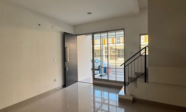 Disewakan Rumah Pik 2 Cluster Hawaii Uk 4.5x10 2lantai 2ac Murah