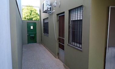 Casa con importante terreno en la zona de Bernal