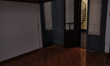Oficina en un PH en Planta Baja con entrada indep. 3 amb Patio Cub sin exp