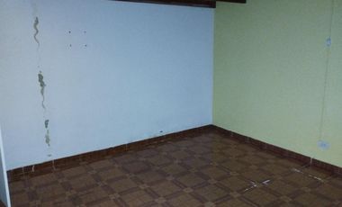 Oficina en un PH en Planta Baja con entrada indep. 3 amb Patio Cub sin exp