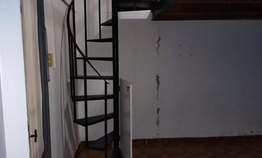 Oficina en un PH en Planta Baja con entrada indep. 3 amb Patio Cub sin exp