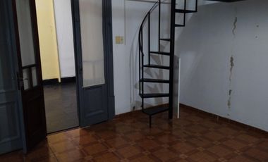 Oficina en un PH en Planta Baja con entrada indep. 3 amb Patio Cub sin exp