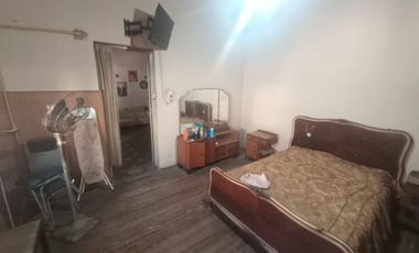 Venta Casa al frente 2 dormitorios patio y terraza