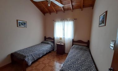 Dúplex en venta - 3 dormitorios 1 baño - 72mts2 - Mar Del Tuyu
