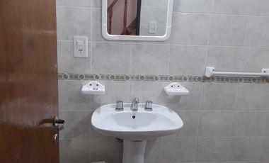 Dúplex en venta - 3 dormitorios 1 baño - 72mts2 - Mar Del Tuyu