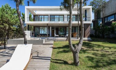 CASA, VENTA, COSTA ESMERALDA , MARÍTIMO II, LOTE AL 100, 7 AMBIENTES