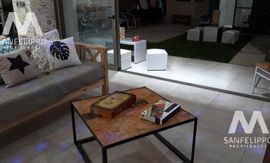 Casa en Venta  - Villa Dominico