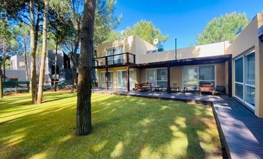 Casa en Venta Costa Esmeralda Barrio Residencial I