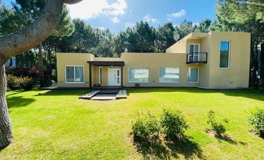Casa en Venta Costa Esmeralda Barrio Residencial I