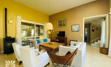 Casa en Venta Costa Esmeralda Barrio Residencial I
