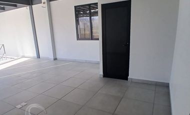 Bodega lista para operar Periférico Oriente