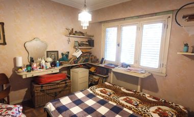 Chalet a 2 cuadras de la estación de Adrogué - IDEAL PARA CONSTRUIR
