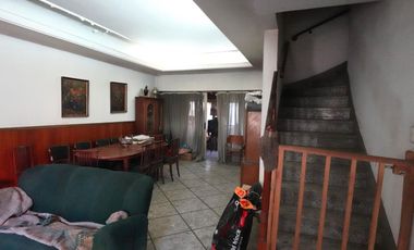 Chalet a 2 cuadras de la estación de Adrogué - IDEAL PARA CONSTRUIR
