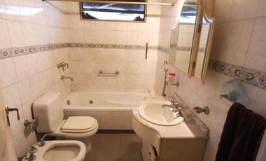 Chalet a 2 cuadras de la estación de Adrogué - IDEAL PARA CONSTRUIR