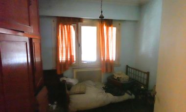 Chalet a 2 cuadras de la estación de Adrogué - IDEAL PARA CONSTRUIR