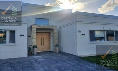 Casa en  Venta en Canning Barrio Don Joaquín