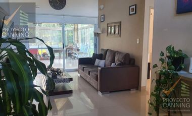 Casa en  Venta en Canning Barrio Don Joaquín