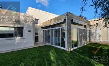 Casa en  Venta en Canning Barrio Don Joaquín