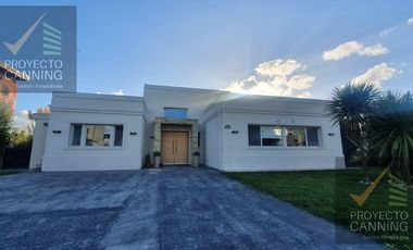 Casa en  Venta en Canning Barrio Don Joaquín