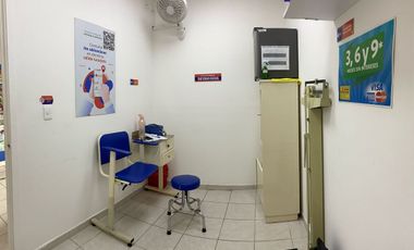 SE VENDE CASA CON LOCALES COMERCIALES