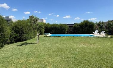 Casa en venta / alquiler Barrio Santa Ines Canning