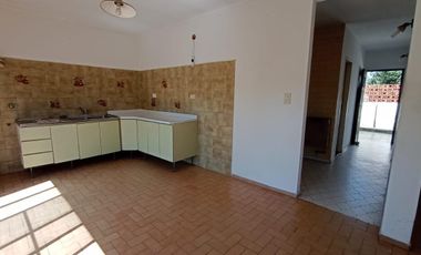 Departamento tipo casa sin expensas!
