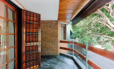 Venta PH 3 ambientes Versalles Cochera y Balcon Terraza