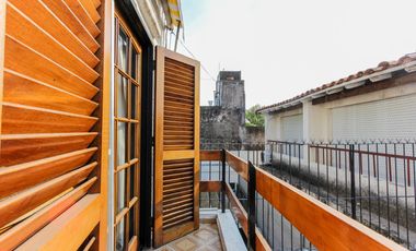 Venta PH 3 ambientes Versalles Cochera y Balcon Terraza