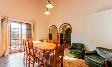 Venta PH 3 ambientes Versalles Cochera y Balcon Terraza