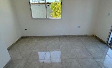 Casa en venta - 4 Dormitorios 2 Baños - 195Mts2 - José C. Paz