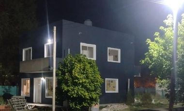 Casa en venta - 4 Dormitorios 2 Baños - 195Mts2 - José C. Paz