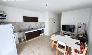 PH en Castelar Norte DOS AMBIIENTES PATIO