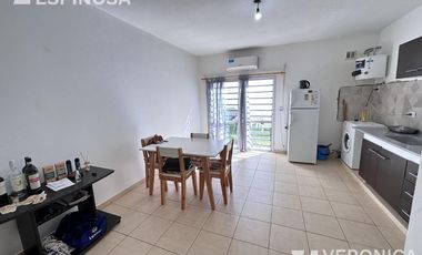 PH en Castelar Norte DOS AMBIIENTES PATIO