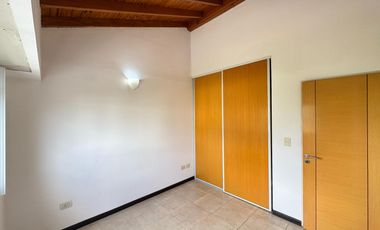 Departamento dos ambientes con cochera en venta