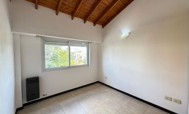 Departamento dos ambientes con cochera en venta