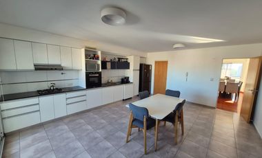 Departamento en Abasto