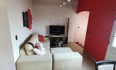 Excelente casa con amplias comodidades