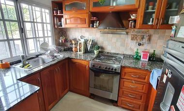Excelente casa con amplias comodidades