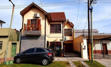 Excelente casa con amplias comodidades