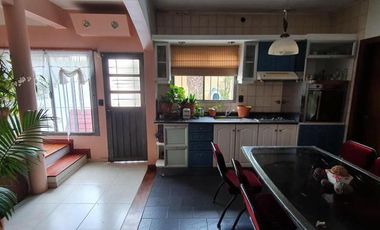 Excelente casa con amplias comodidades