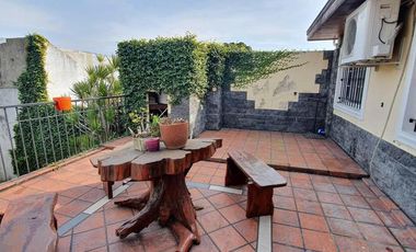 Excelente casa con amplias comodidades