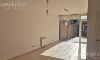Hermoso Duplex 3 dormitorios en Rincon de Emilio.